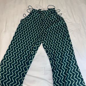 Green and white swirly flow pants!